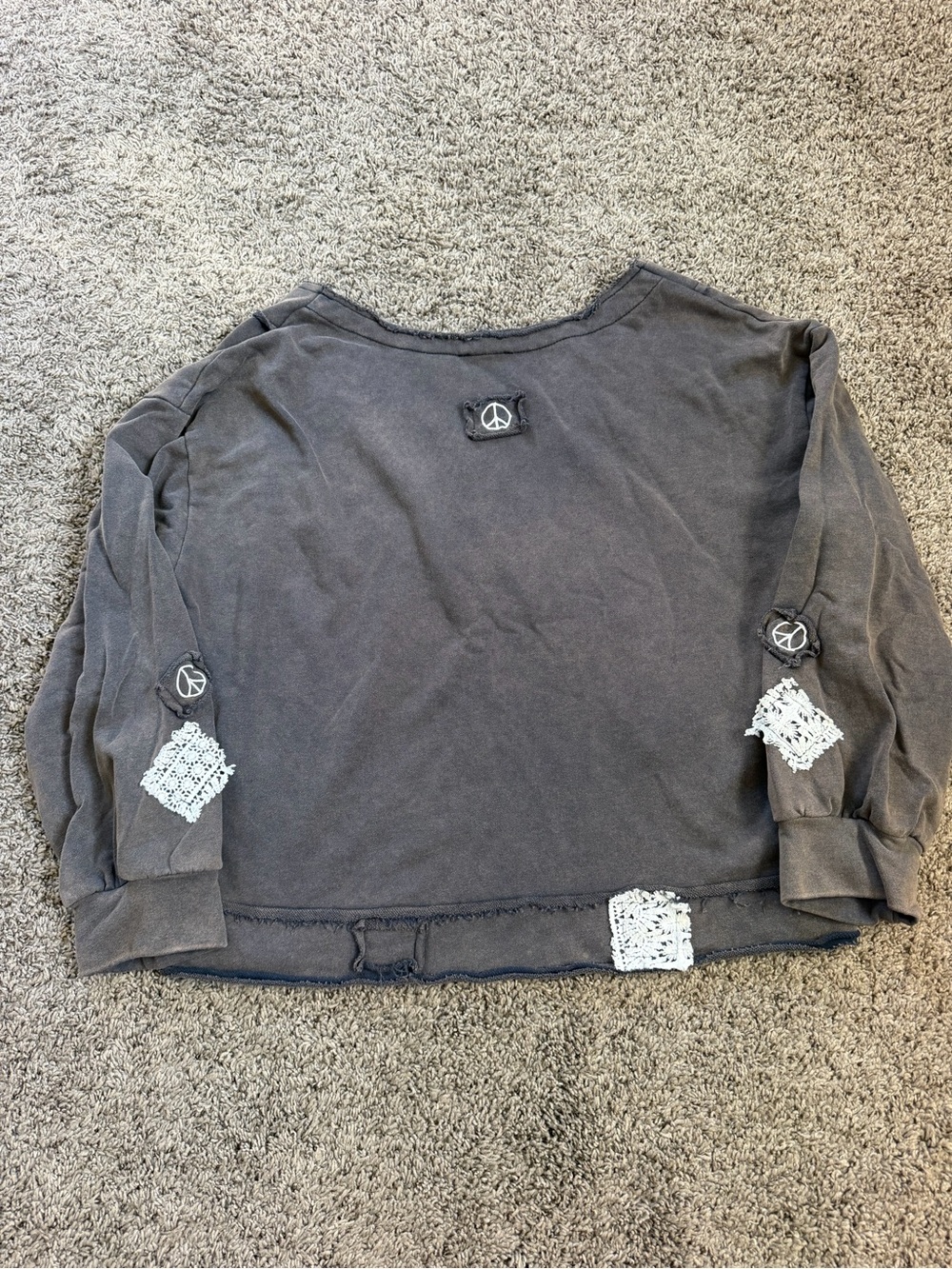 POL Washed Charcoal Pullover - Picture 3 of 3